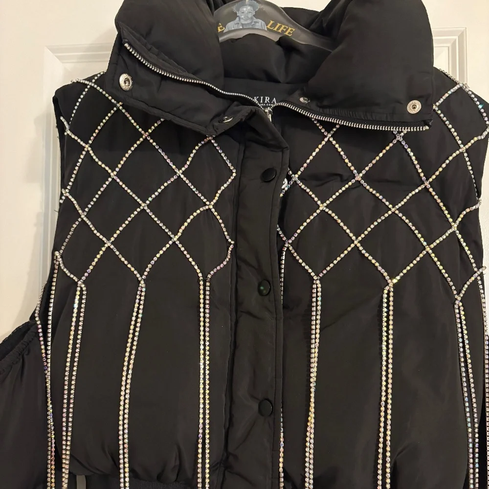 AKIRA Black Cold-Shoulder Puffer Coat With Iridescent Rhinestones Size M - Picture 8 of 16